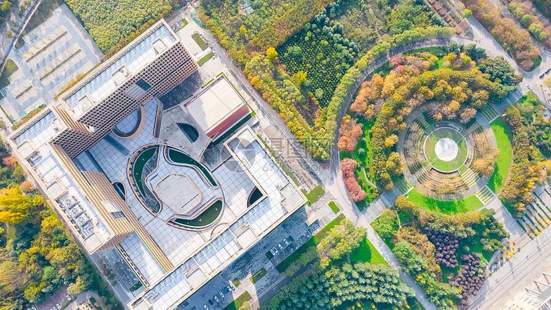 三极管引脚图解读：9013型号的特性和应用解析**