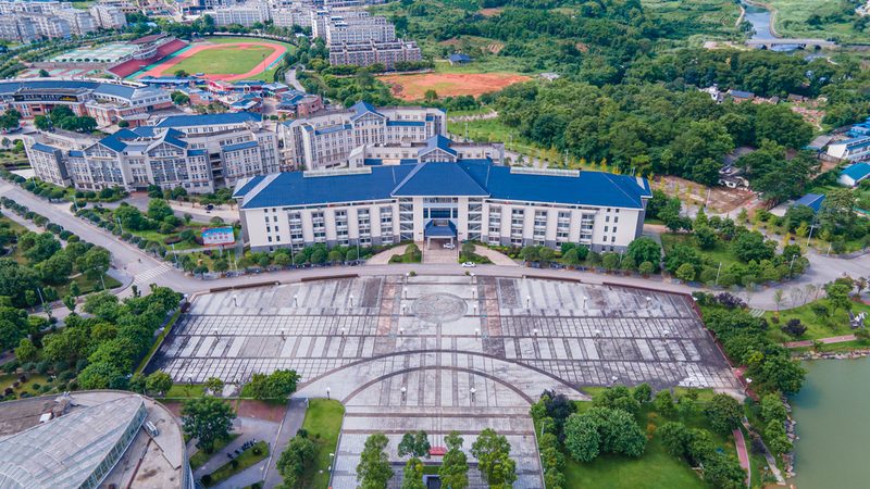 芯片设计流程详解：中小企业选型指南