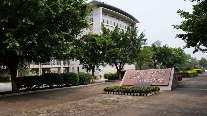 精密电阻精度等级：揭秘电子科技领域的“隐形”标准